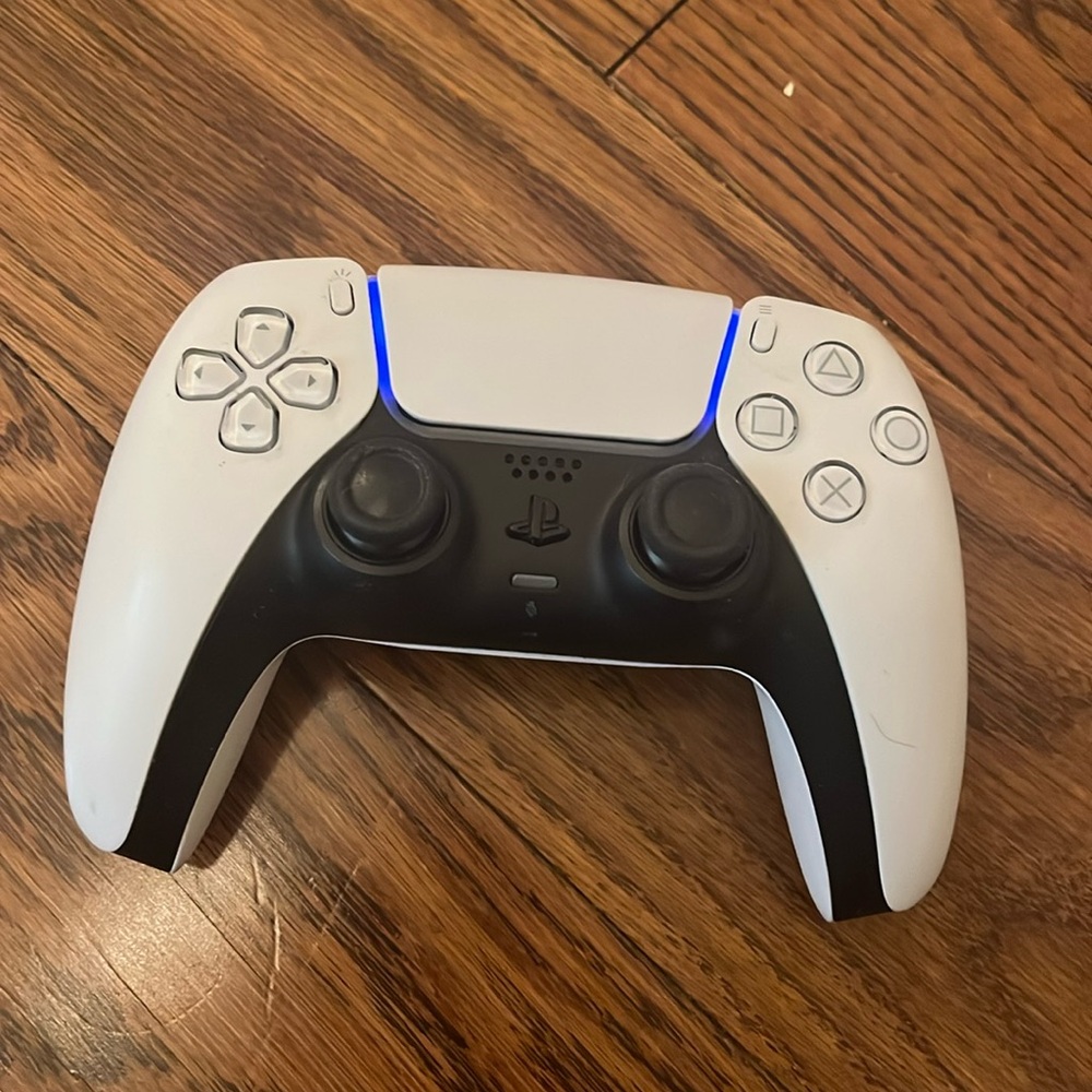PS5 WIRELESS CONTROLLER ‼️DEAL‼️